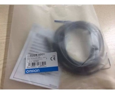 Fst E2EM-X2C1 E2EM X2C1 NEW IN BOX Proximity Switch *rr