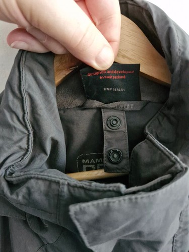 Mammut Waterproof Jacket Large men's DryTech Polyamide 50 chest Hooded Black - Picture 14 of 24