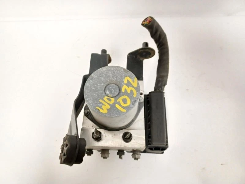 Conjunto de piezas de freno antibloqueo Xi AWD para BMW 525i 1690270 06-07 Foto 2 de 4