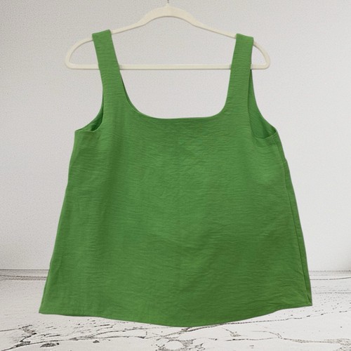 Timing Women’s Sleeveless Top Size Small Green Bold Minimalist Chic NWT - Picture 9 of 17