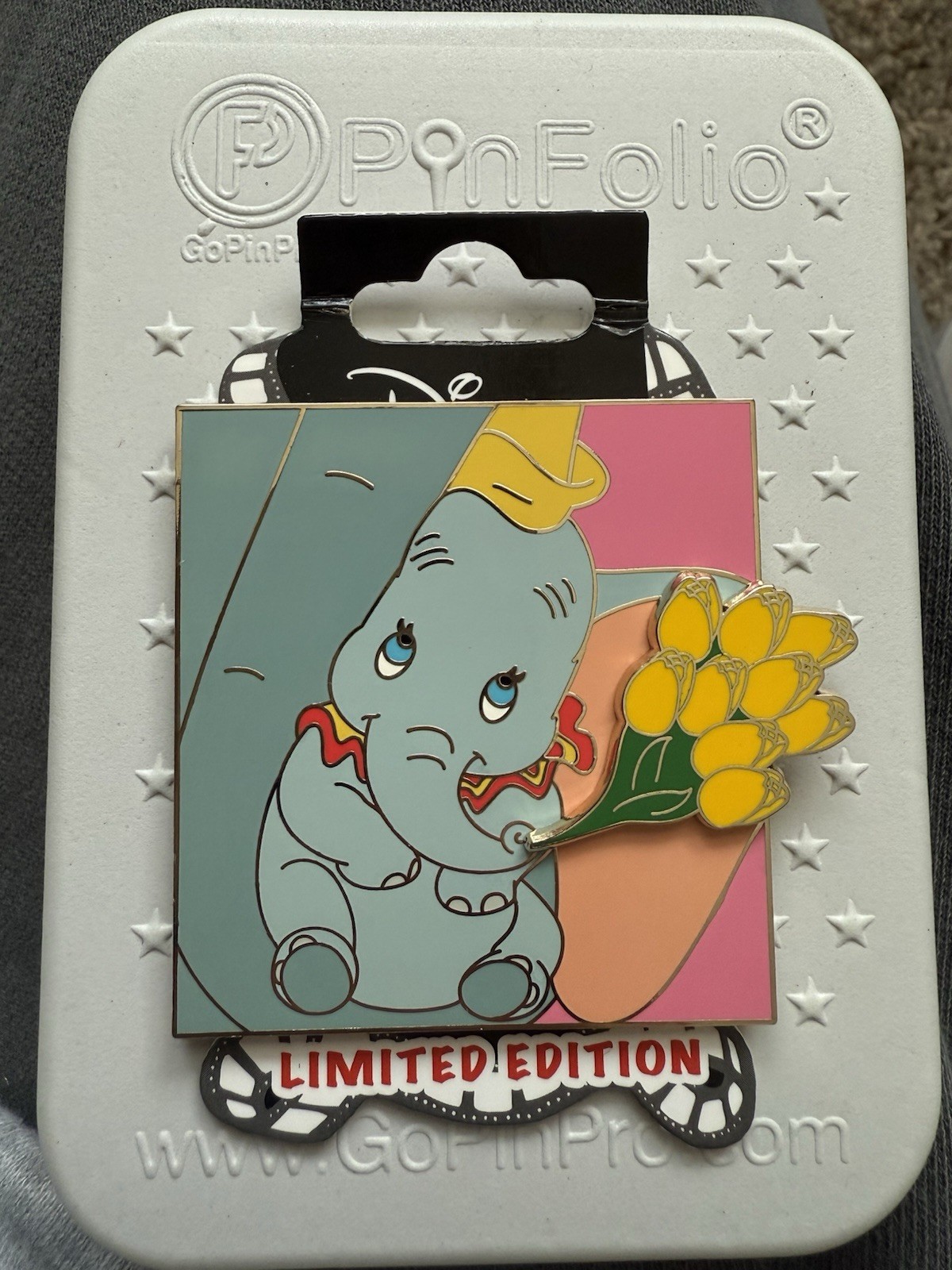 Disney DSSH 2021 Mother's Day Dumbo & Mrs. Jumbo Endearing Moments LE 400 Pin