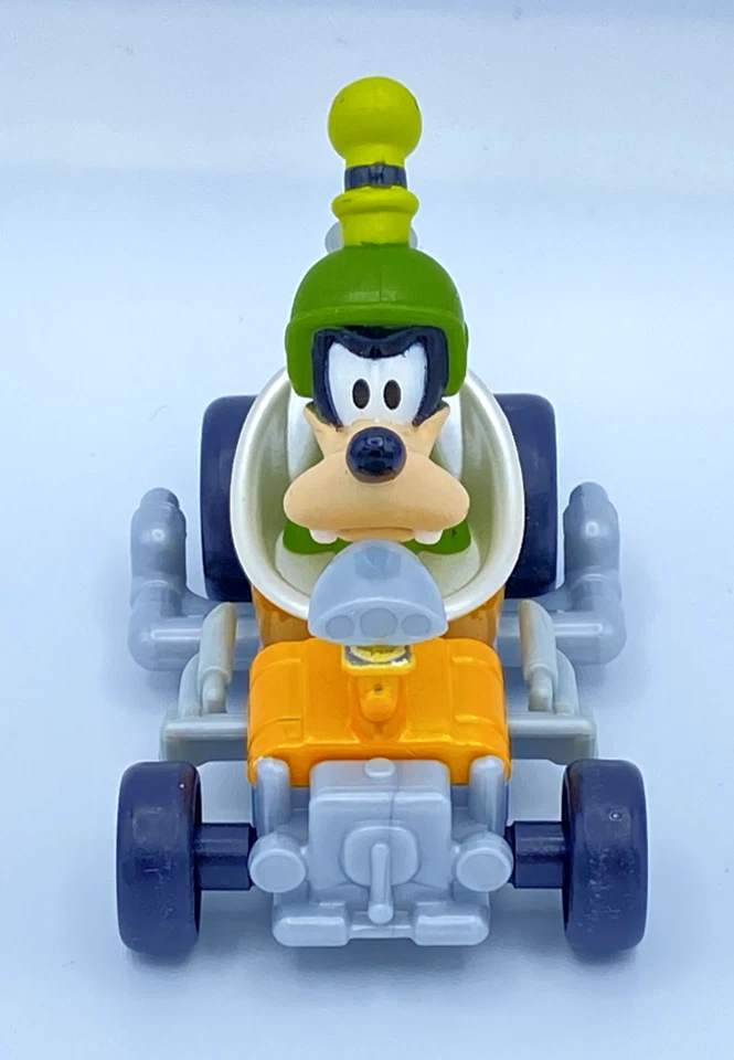 Coche de carreras Disney Donald Goofy Roadster Donald Duck Boat Racer 2016 Mattel Play Foto 4 de 4