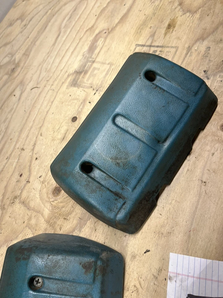 Chevrolet GMC C10 K10 K30 C30 1967 1968 1970 71 2 reposabrazos de puerta usados OEM apoyabrazos Foto 4 de 4