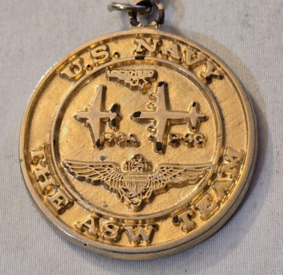 1960s P-3V Orion Lockheed Martin E6B Flight Computer Challenge Coin Keychain 2
