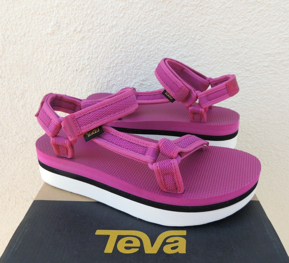 TEVA FUCHSIA FLATFORM UNIVERSAL MESH PRINT PLATFORM SANDALS, US 9/ EUR 40  ~NIB