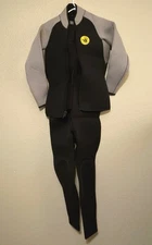 Never Worn! Body Glove Men's 5mm Neoprene 2 Piece Scuba Wetsuit Size Medium. 