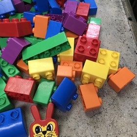 Lego Duplo Quatro 5357 Bucket - Large Chunky Bricks Compete W/Container Tub