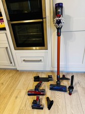 Dyson V8 Absolute - please read description