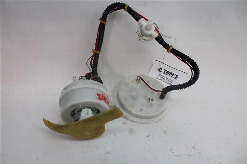 FUEL PUMP 228I 320i 328D 328i 328I GT 428i 528i X1 X3 X4 X5 Z4 12-18 1337727 Foto 2 de 4