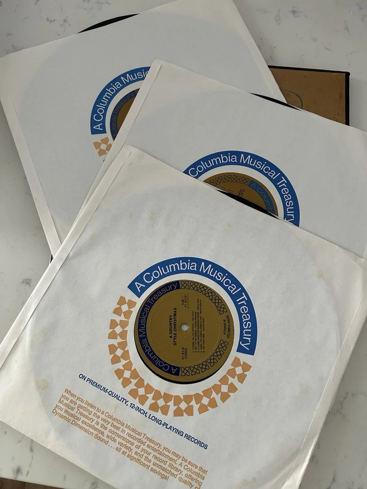 A Country Style Christmas 3 Records Box Set 12" Vinyl LP 3V 8040 Various Artists - Image 2 of 4