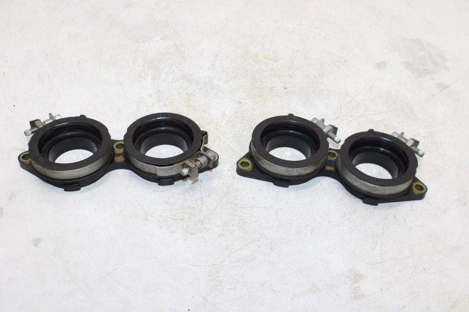 2012 年雅马哈 FZ8 FZ8-NC 原始设备制造商 CARB INTAKE MANIFOLD BOOT 套装 — 第 3/4 张图片