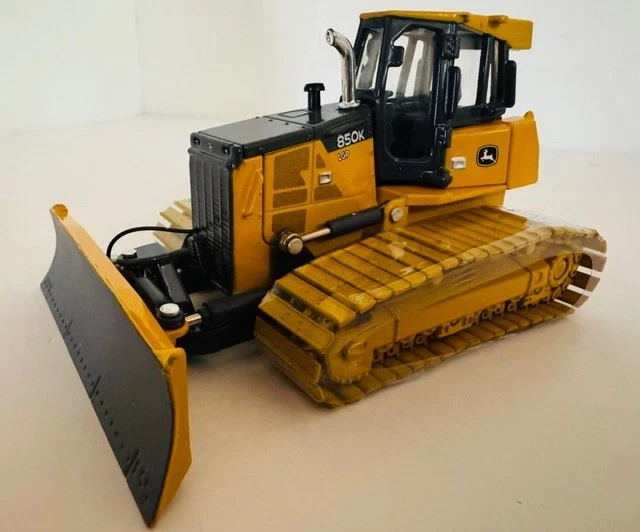 JOHN DEEREブルドーザー ミニカー John Deere Diecast and Toy Dozers