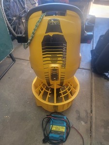 Dacor SV-900 Scuba Sea Scooter (NO BATTERY  INCLUDED)