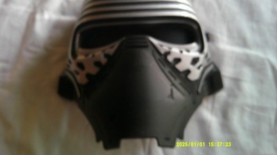 Star Wars Kylo Ren Voice Changing Mask not tested