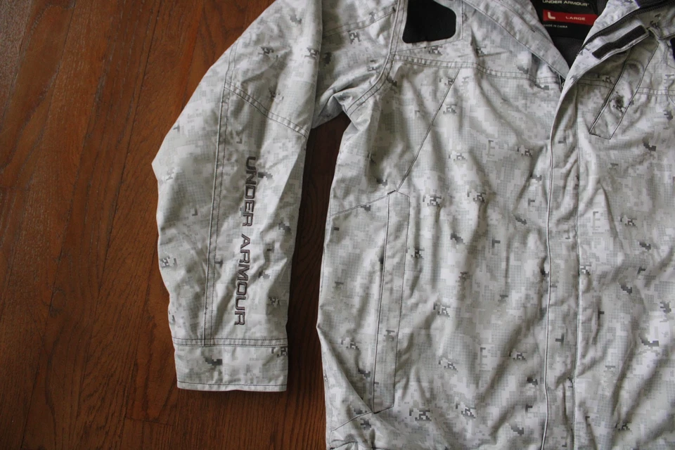Preowned Great Under Armour Mens Jacket digital Arctic Snow Camo Rare L coat - Image 2 of 4