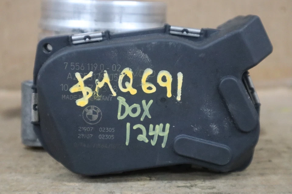 BMW 335i 2008 3,0 L unidad de control del cuerpo del acelerador del motor OEM A2C83004100 Foto 3 de 4