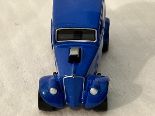 Johnny Lightning 1:64 Scale Woodys & Panels 1933 Willys, Blue - Picture 9 of 14