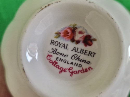 Taza de café pequeña Royal Albert Cottage Garden - Imagen 7 de 9