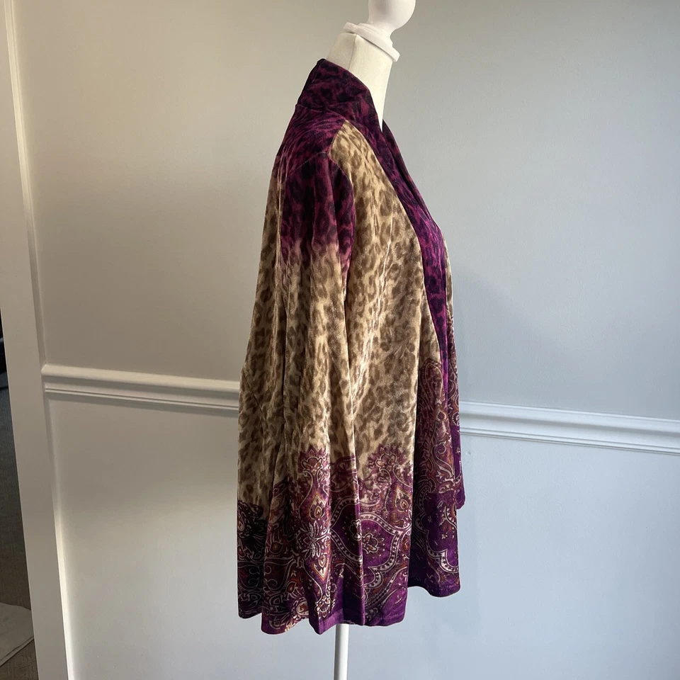 Cárdigan de terciopelo de manga larga One World Morado Estampado de leopardo Elástico Artsy Boho XS Foto 2 de 4