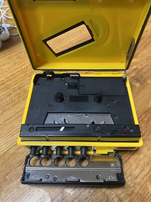 SONY WM-F75 Cassette Player (motor + Radio Work FM/AM Radio