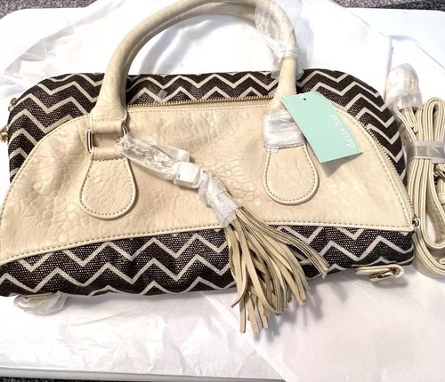Deux Lux Crossbody Expandable Fold Over Tote Handbag Weekender Black/Cream/Gold - Picture 2 of 4