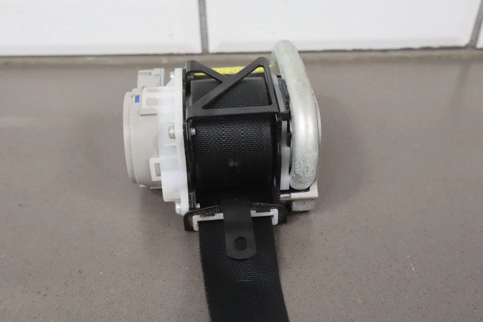 2010-2023 Lexus GX460 retrator de cinto de segurança dianteiro esquerdo driver *sem sistema pré-colisão - Imagem 3 de 4