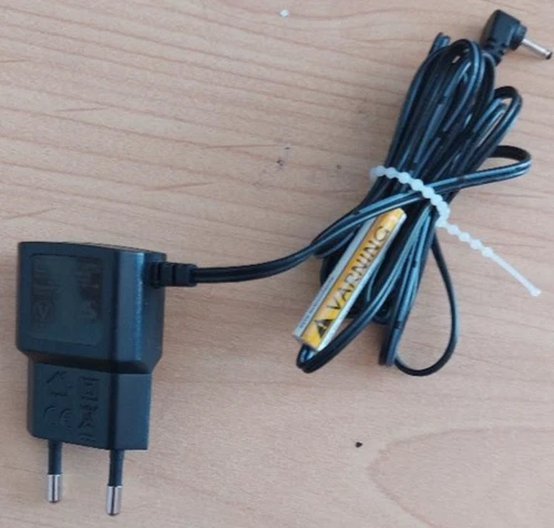 Switching Power Supply Netzteil Modell: RJ-AS060450E002