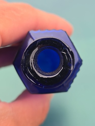 Pristine Antique Cobalt Poison☆ One Deep Blue English Poison Bottle☆ Six Sided! - Picture 7 of 10