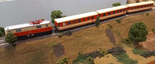 Roco HOe 31010 Mariazeller Bahn OBB Train Pack , 1099 Loco , 3 coaches, preowned