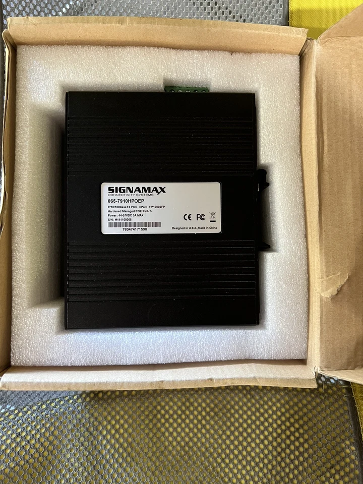 PoE+ Switches 10/100 Managed Layer 2+ Industrial - Image 3 of 4