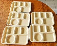 VINTAGE LOT 5 BEIGE MELAMINE 6 SECTION DIVIDED FOOD PLATES TRAYS SCHOOL TYPE