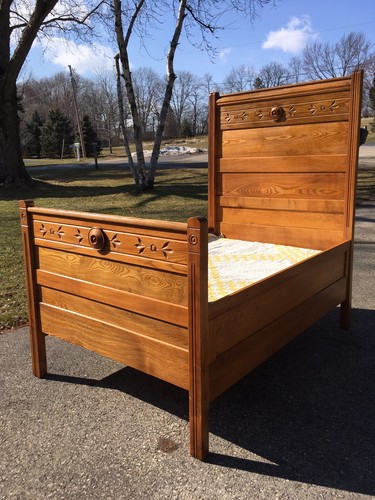 Antique Solid Oak Eastlake Victorian CHILD Bed Headboard Footboard Rails Mattres - Picture 1 of 12