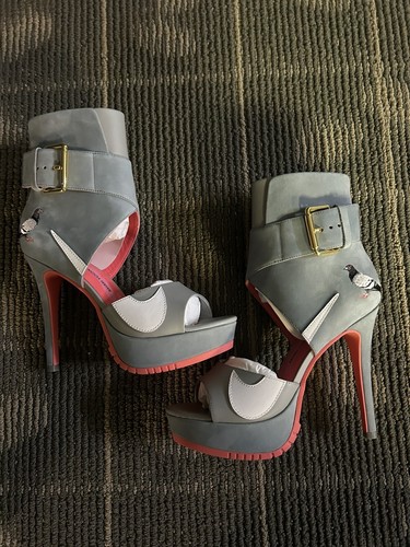 Mimi Yoon x Jeff Staple “SB1” Pigeon Dunk Super Bitch - Women’s Size 8,.