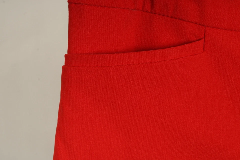 Shorts femininos Chicos 2.5/14 laranja chino bolsos frontais planos elásticos - Imagem 3 de 4