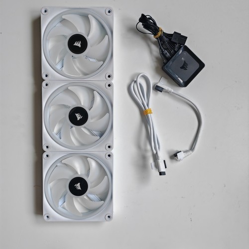 Ventilateurs Corsair iCUE LINK QX120 RGB - Kit triple ventilateur avec moyeu système iCUE LINK