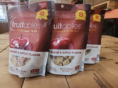 8x Fruitables Crunchy Baked Dog Treats Crispy Bacon Apple oz