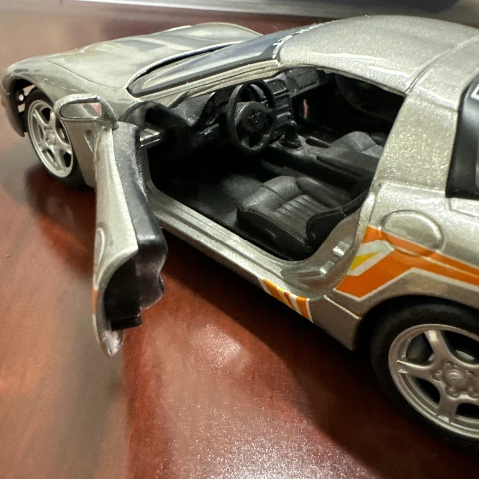 Maisto Salt Lake 2002 Olympic Torch Relay 1997 Chevy Corvette 1/24 Loose - Image 2 of 4