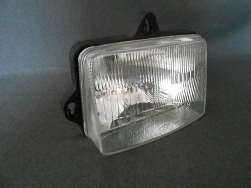BRAND NEW GENUINE DUCATI 750/900SS COMPLETE HEADLIGHT UNIT 52040011A