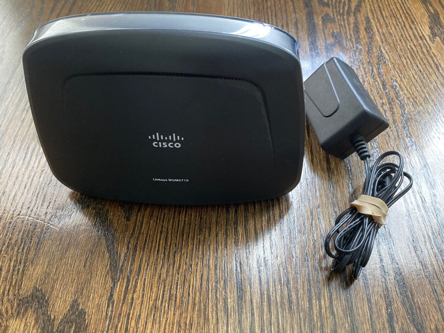 Linksys Wireless-AC Universal Media Connector WUMC710-CA