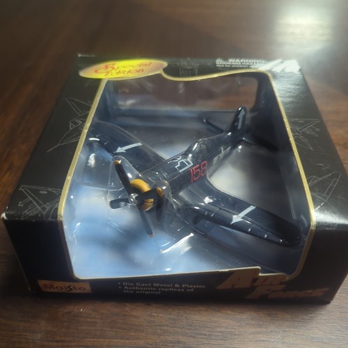 Avión diecast Maisto Air Force edición especial F4U-1D Corsair nuevo en caja