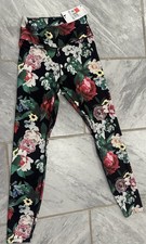 NWT Nike Women  s Flower Pattern Athletic Leggings Size XS DM1638-010 Workout