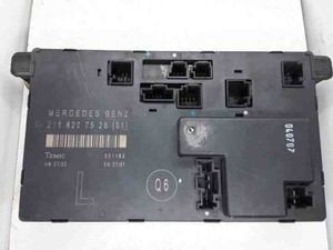 MERCEDES-BENZ E W211 Türsteuergerät hinten links 2118207526 3.00 25473684