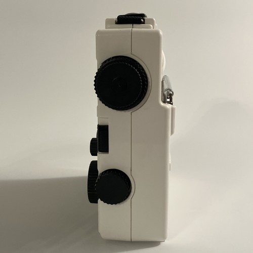 Radio Eton FR-250 AM/FM/onda corta DX con luce/sirena/manovella bianca funzionante - Foto 5 di 18