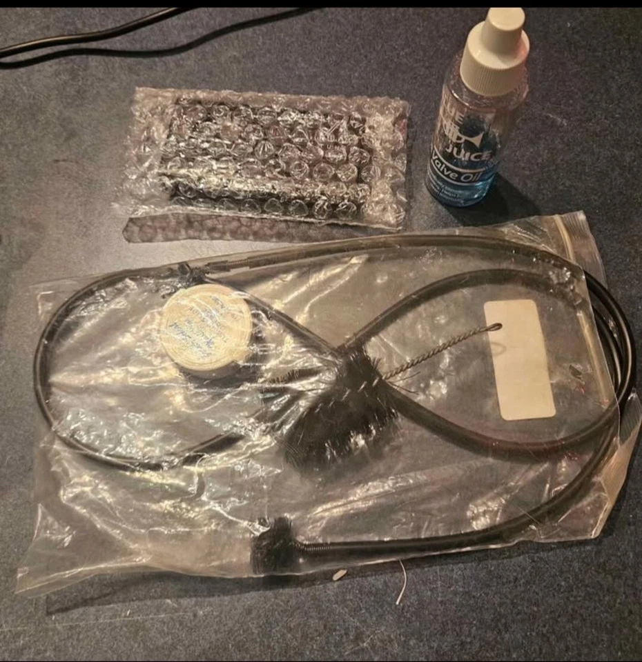 Trompeta Borg con estuche de transporte de eslinga Foto 2 de 4