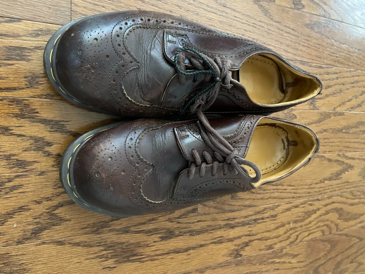 Doc marten shop work shoes