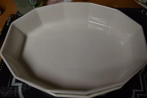 Pfaltzgraff USA Vintage HERITAGE White Oval Serving Bowl #2-241 EUC 5 Avl