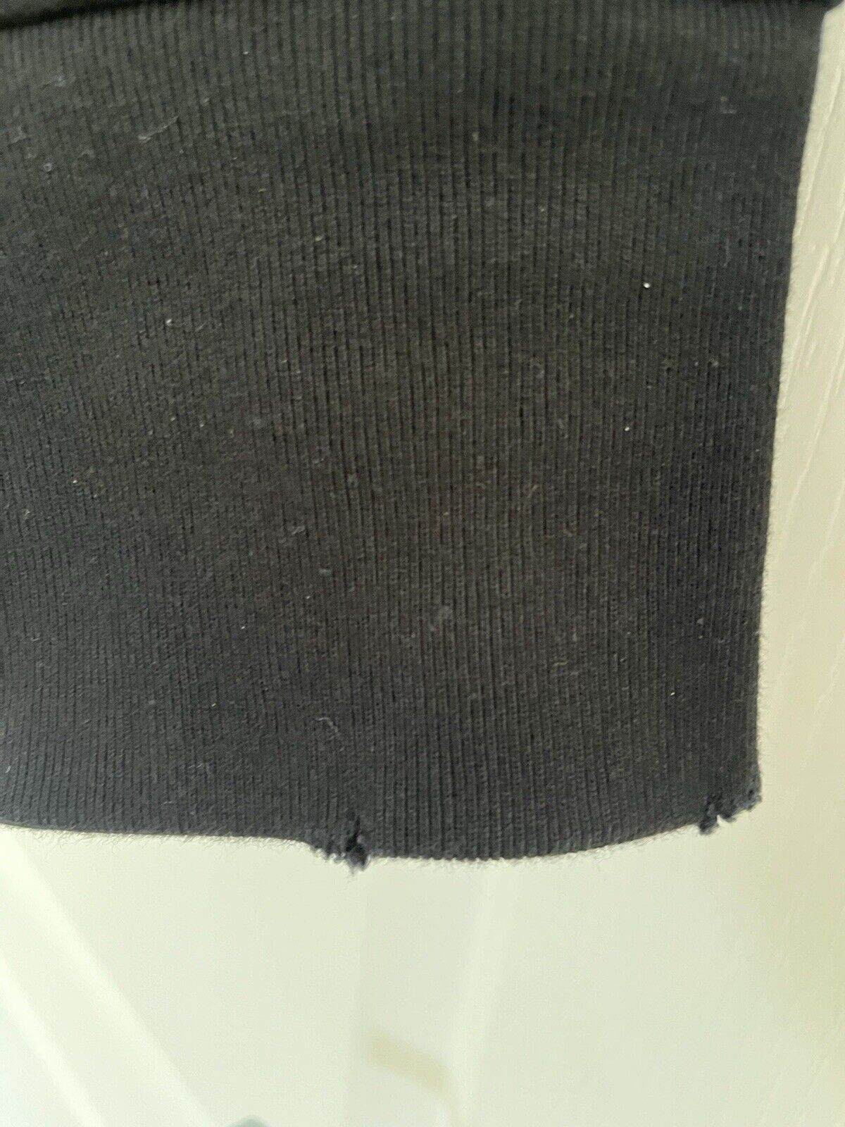 Picture 4 of 11