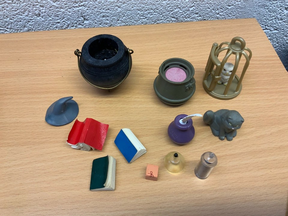 Ensemble De Figurines Harry Potter - Grande Salle Commune Avec Aragog (occasion, Lot Rare)