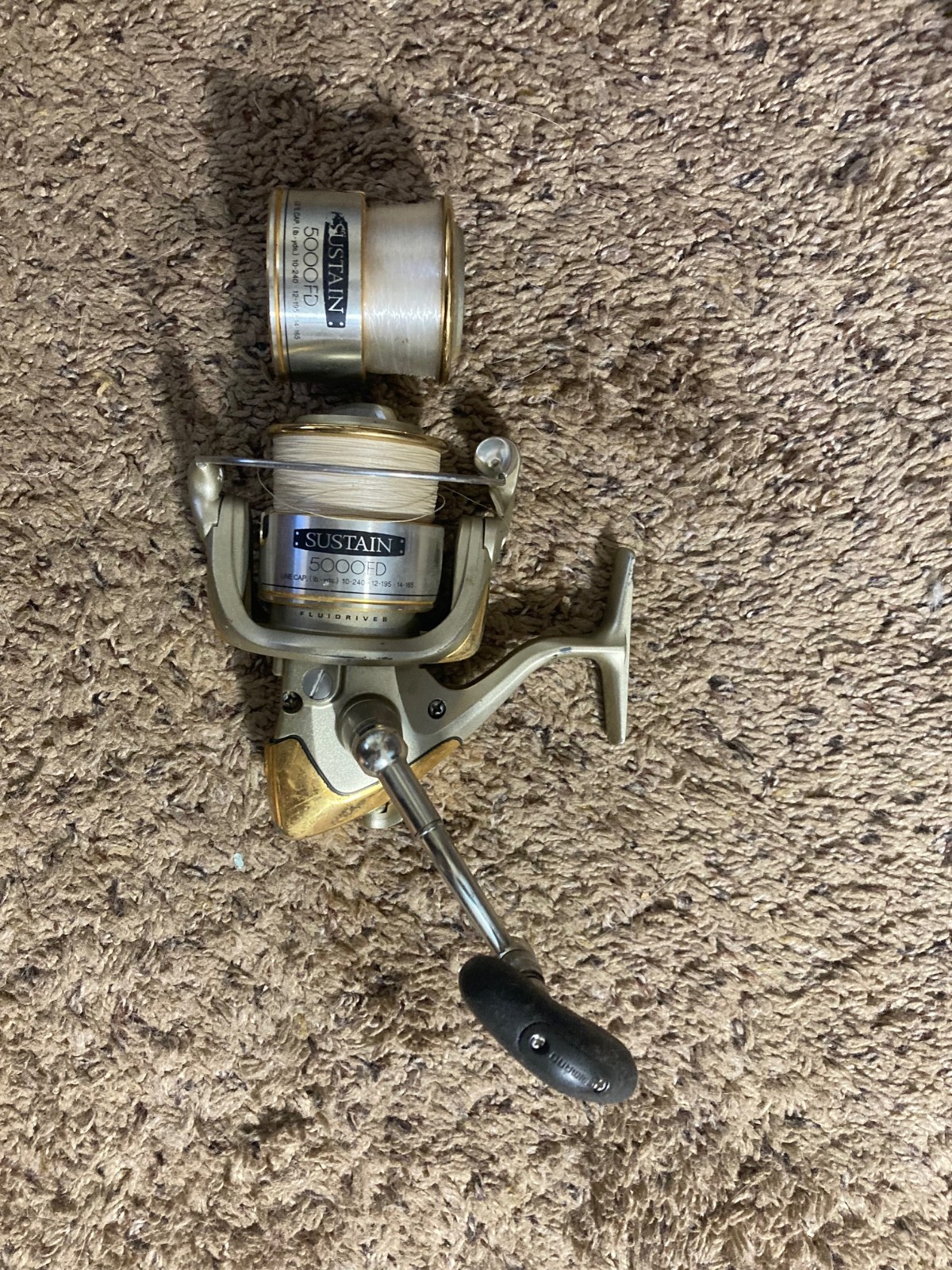 Shimano sustain 5000FD with spare spool - used