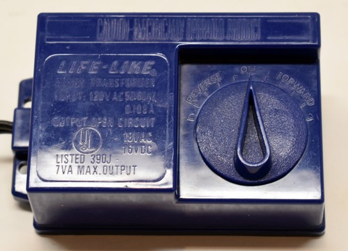 LIFE-LIKE Hobby Transformer 390J Model Train Power Pack N HO - Tested - Picture 2 of 3